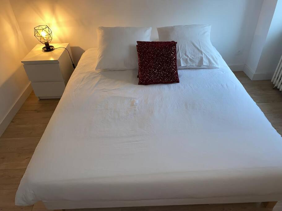 Propre Spacieux Renove Pratique Proche Centre Монсо-ле-Мін Екстер'єр фото